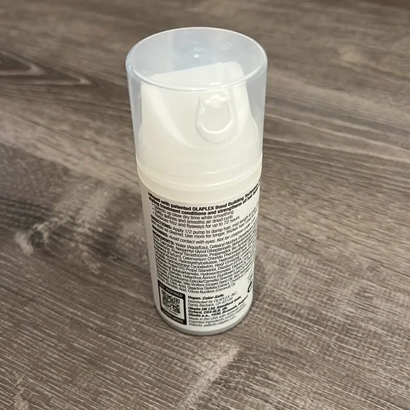 new olaplex no.6 bond smoother - Picture 3 of 5